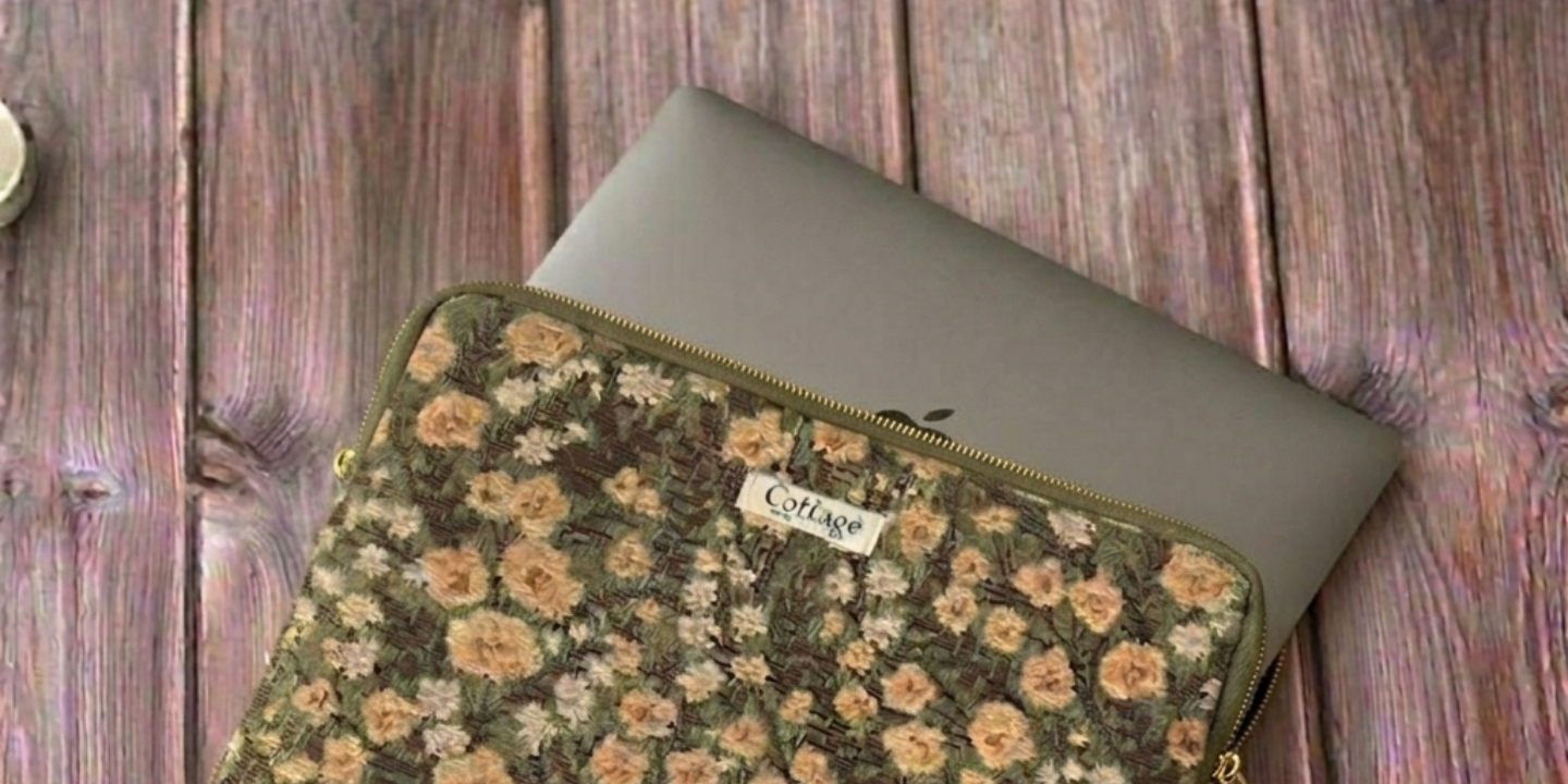 Housse ordinateur jacquard 